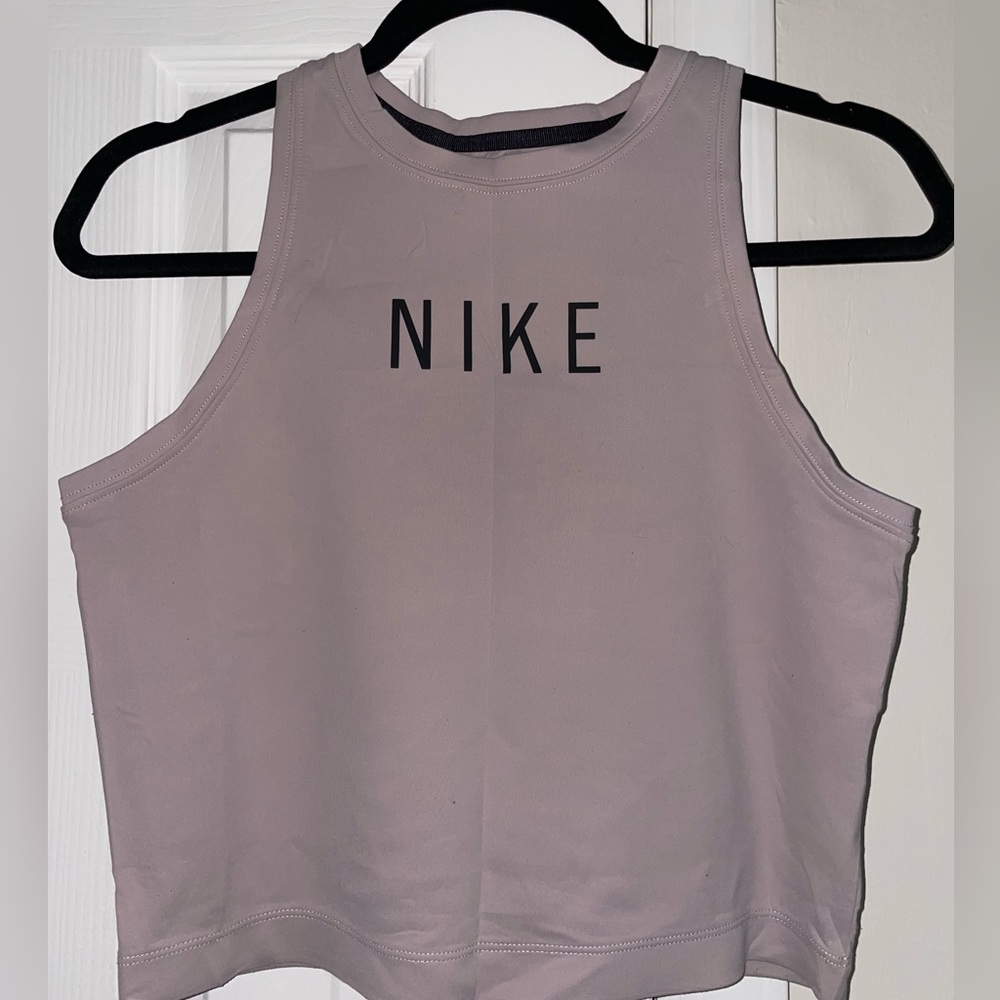 Nike Crop Top